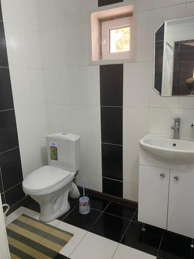 ASSEM HOSTEL Almatı Dış mekan fotoğraf