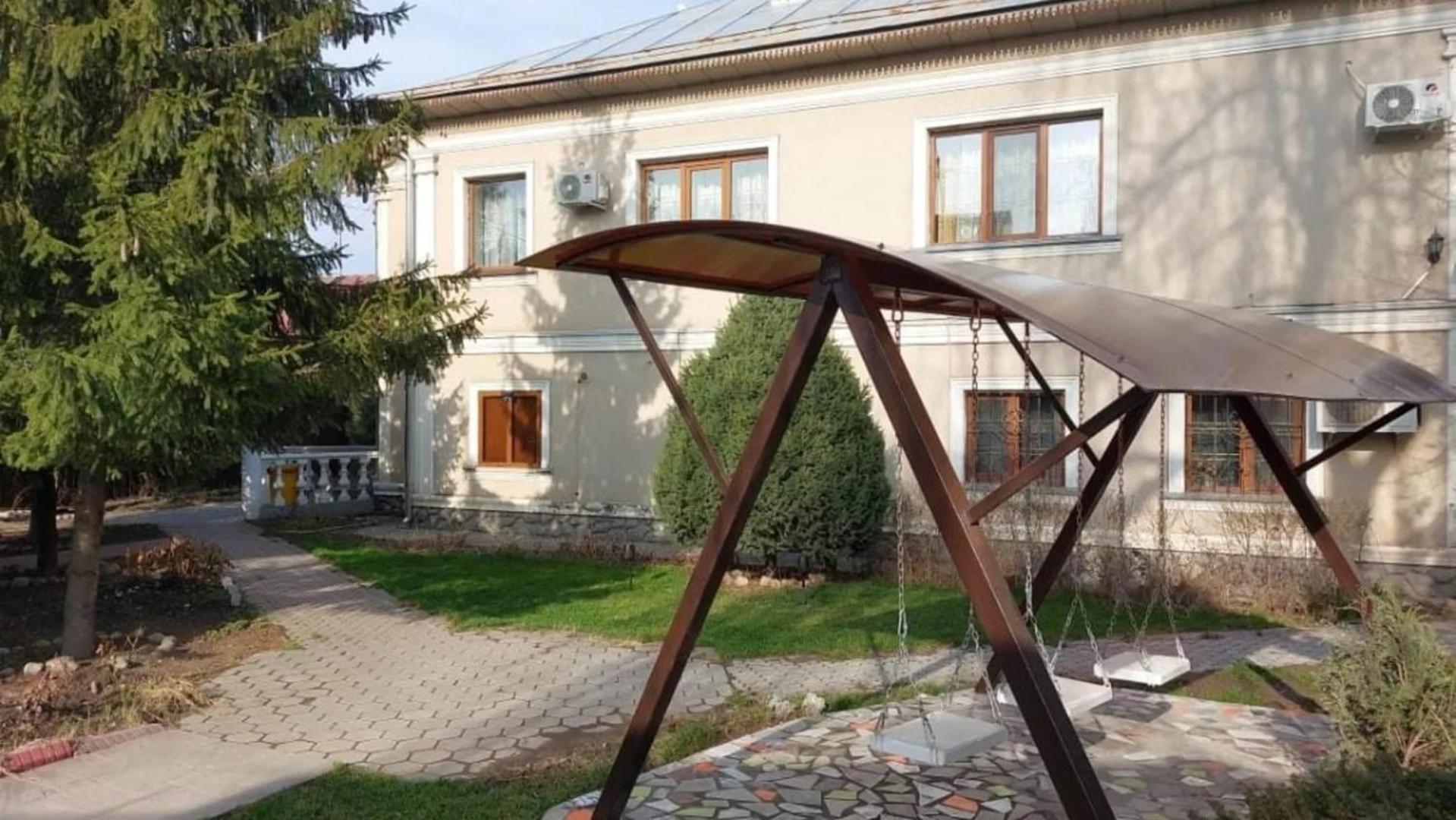 ASSEM HOSTEL Almatı Dış mekan fotoğraf